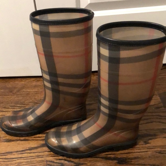 Burberry women’s rain boots - Picture 1 of 3